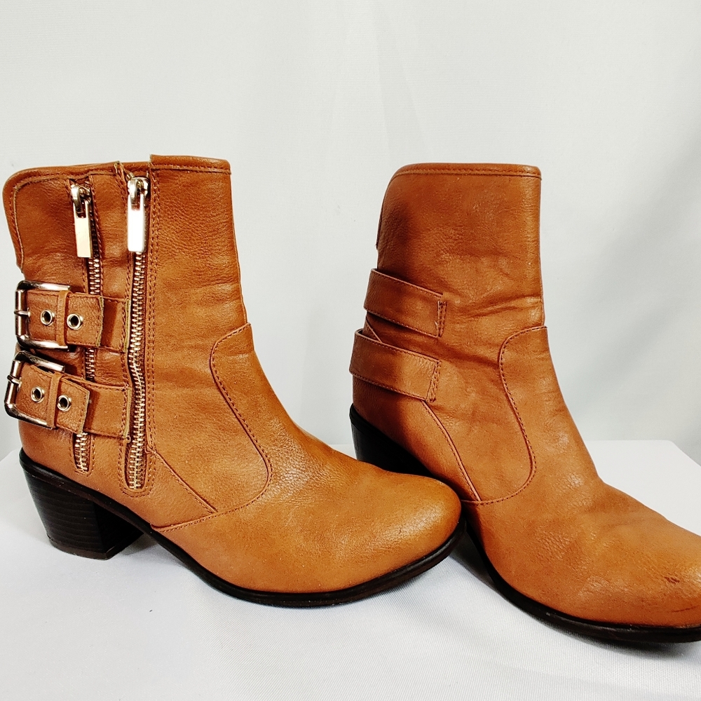 Doll house cognac bootie gold buckles &zippers 6.5